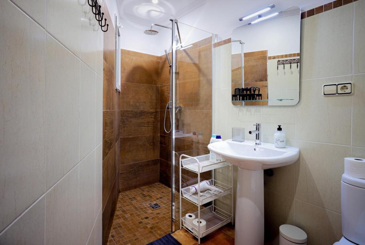 Cozy Apartment Near The Center, Torres De Serrano Valensiya Dış mekan fotoğraf